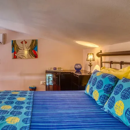 P.demis Hospitality דירה